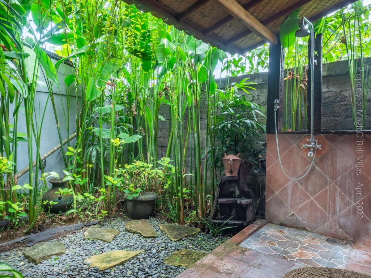 Villa Enjoy - Seminyak Center Exteriör bild