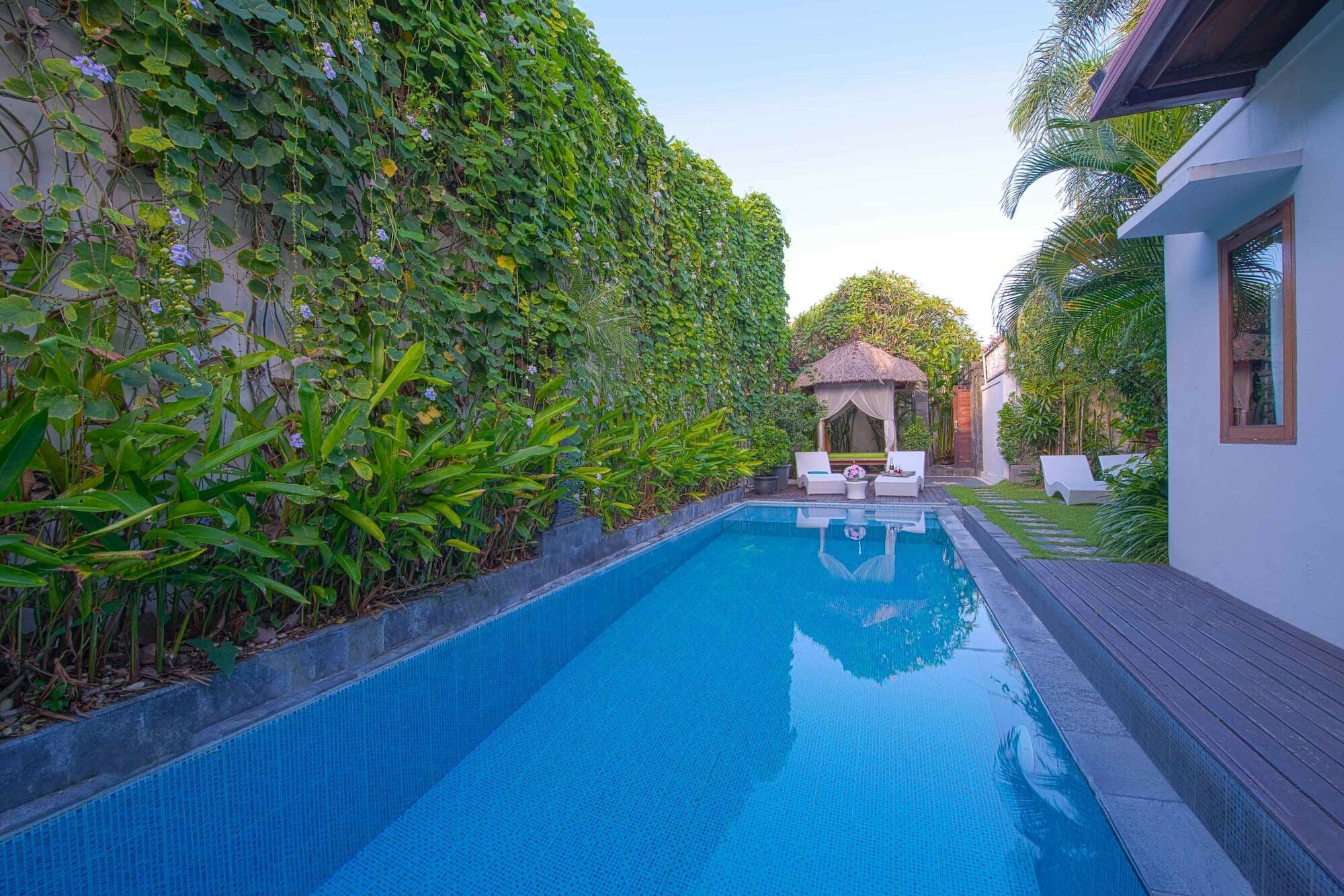 Villa Enjoy - Seminyak Center Exteriör bild