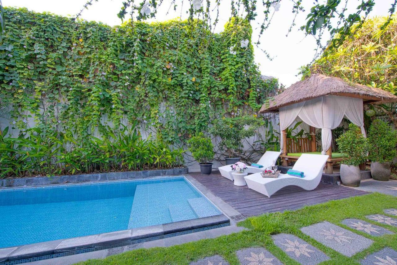 Villa Enjoy - Seminyak Center Exteriör bild
